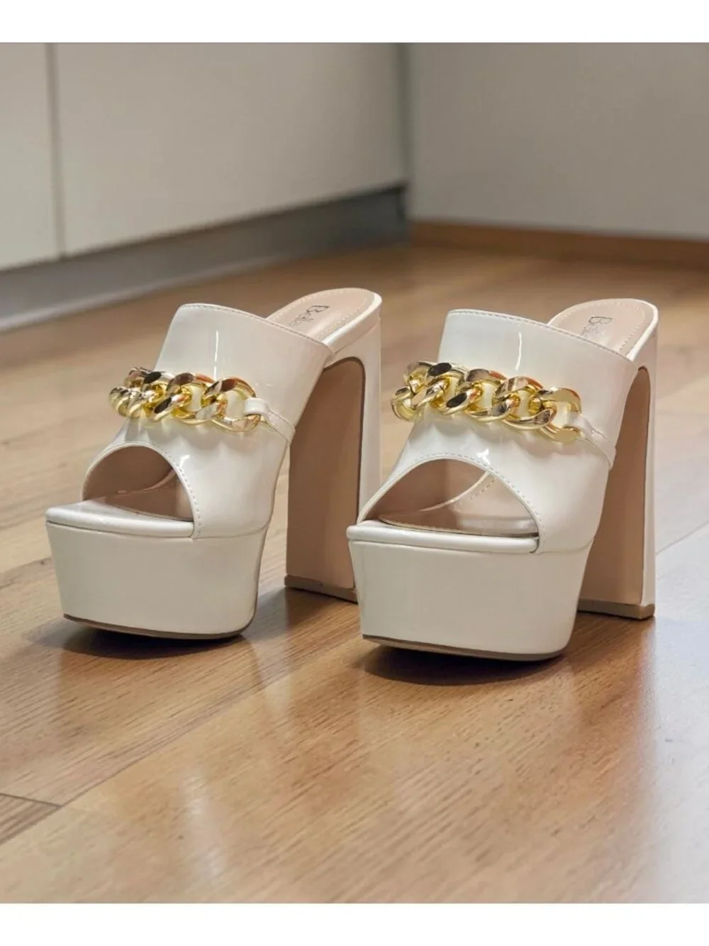 White Platform Heels With Gold Chain Detail Open Toe Patent Finish & Chunky Bloc